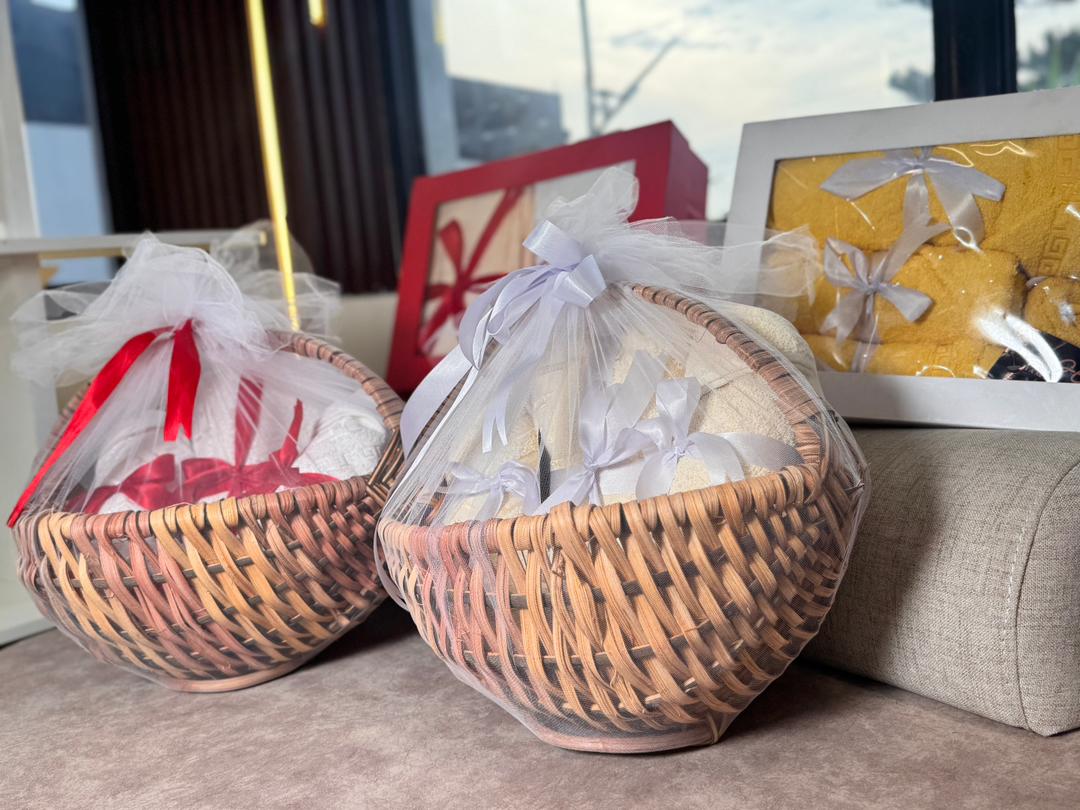 Hamper Gift Towel Set- Premium Comfort Bundle - Image 2